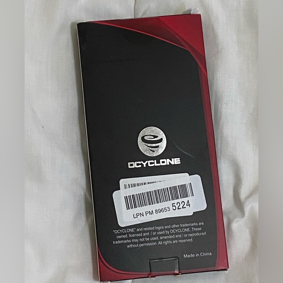 Ocyclone iphone 11 Pro Max Case with Built in Stand and Removable Handle - Picture 2 of 2